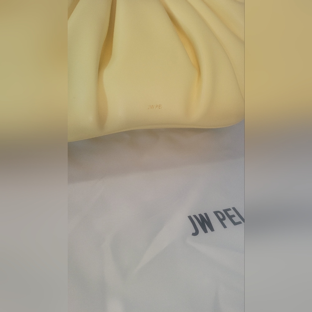 NWT JW PEI Yellow Vintage Hobo Bag - Picture 4 of 6